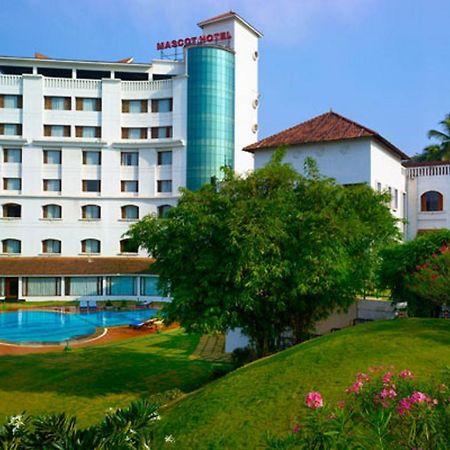 The Mascot Hotel - A Heritage Living Experience Thiruvananthapuram Exterior foto